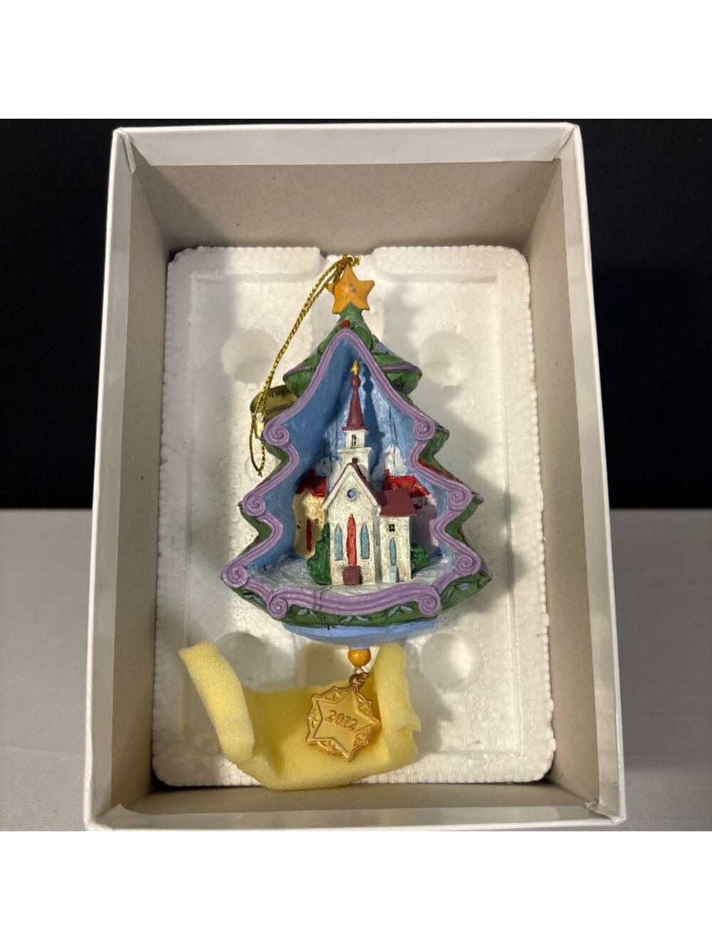 Jim Shore Danbury Mint 2012 "O Come All Ye Faithful" Christmas Ornament - Picture 12 of 14